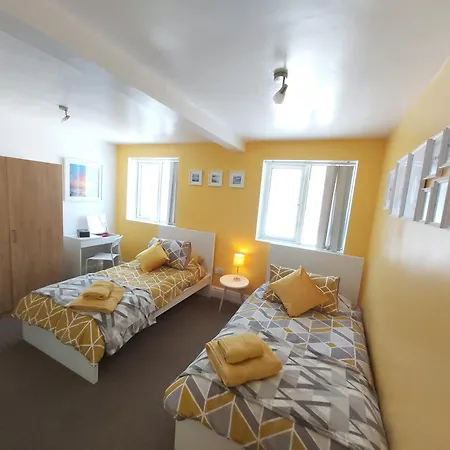 Beautiful Two Bedroom Ground Floor Apartment Swansea Exterior photo
