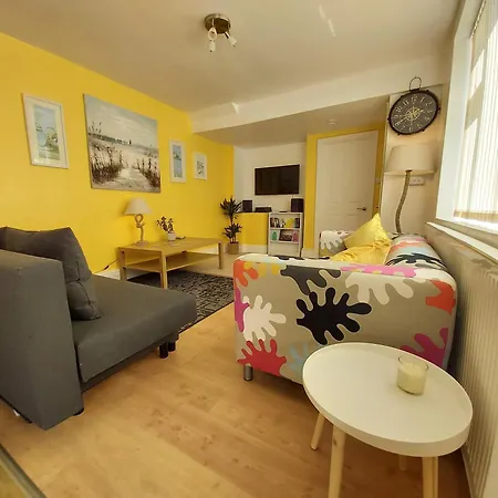 Beautiful Two Bedroom Ground Floor Apartment Swansea Exterior photo